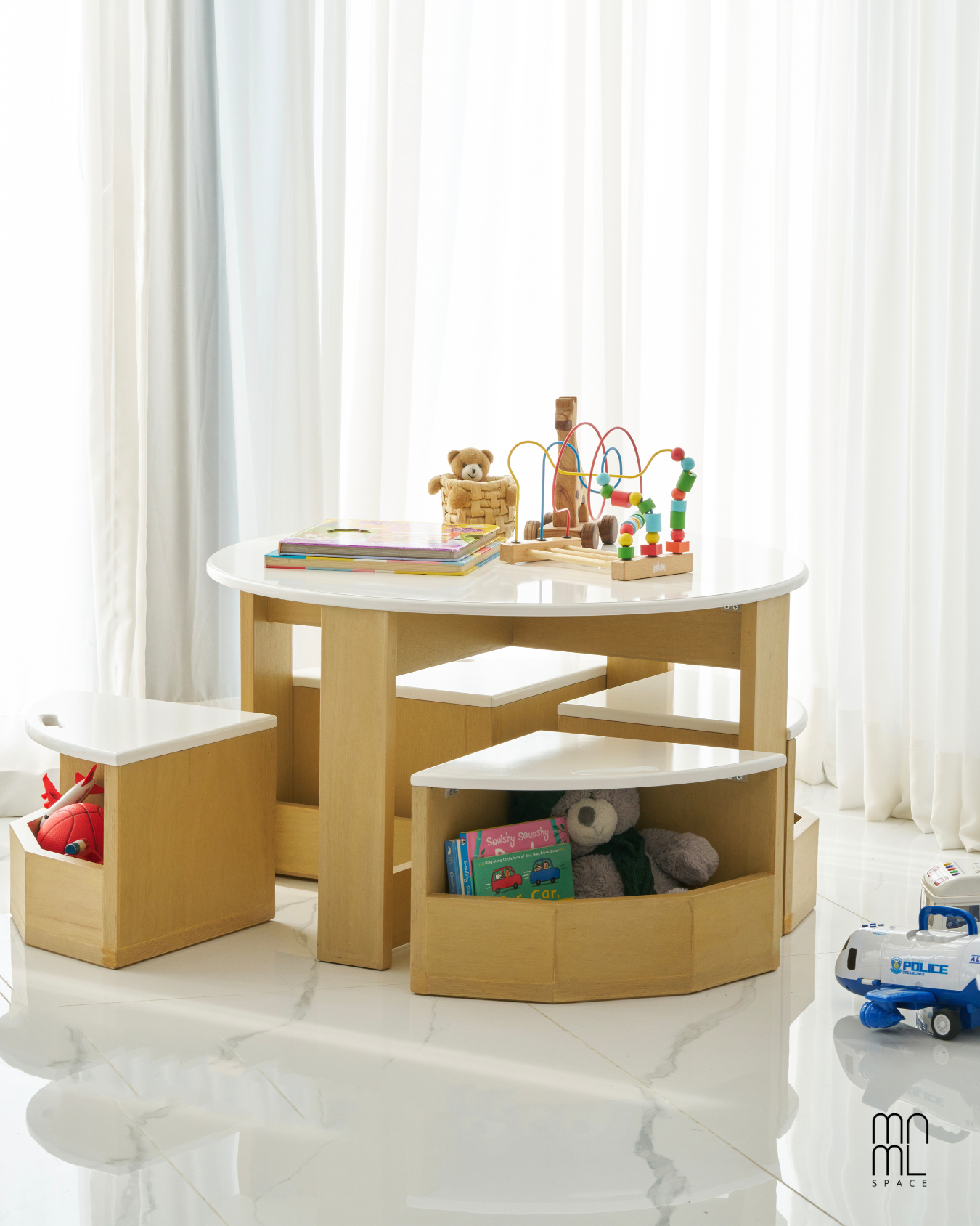 Montessori Table