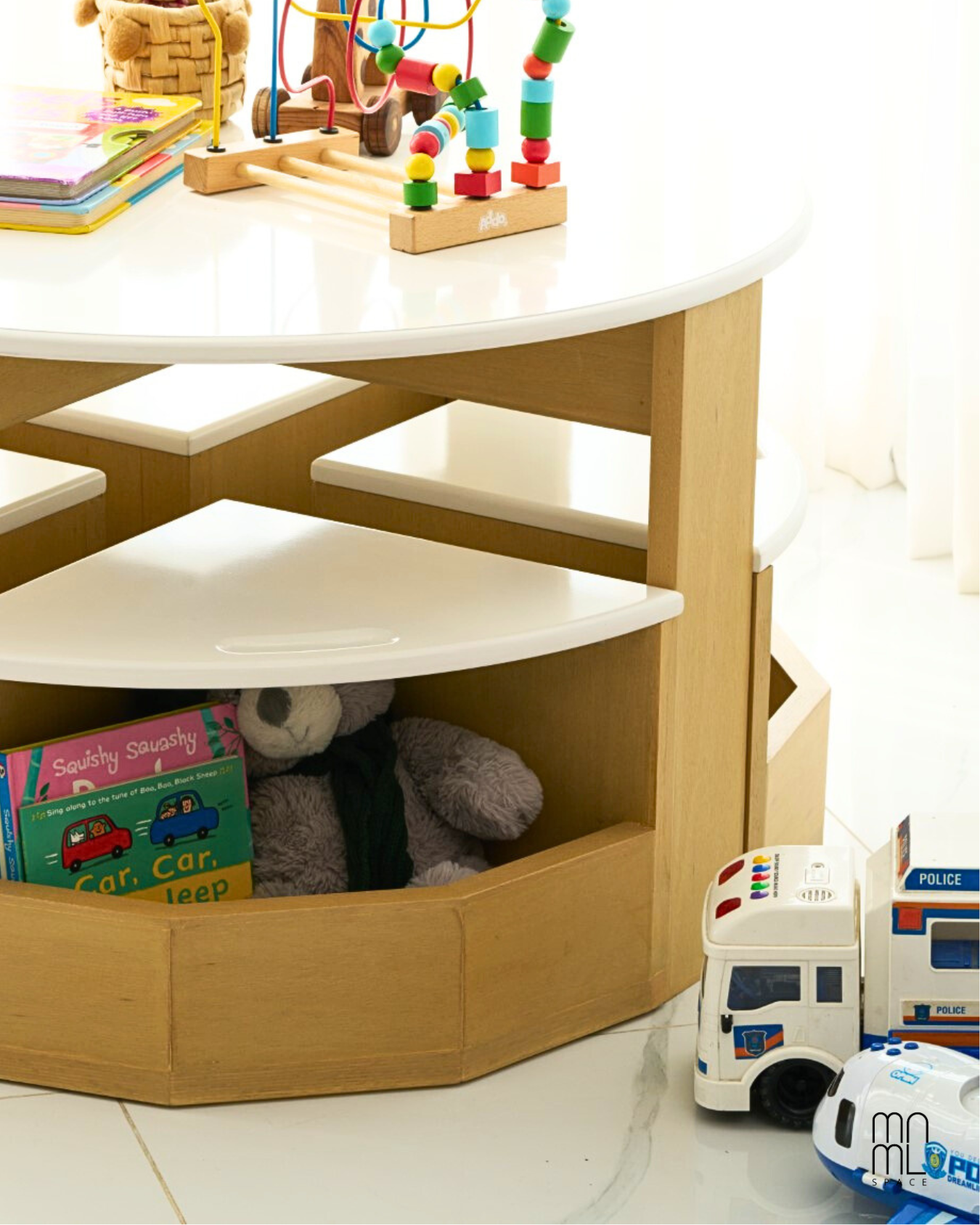 Montessori Table