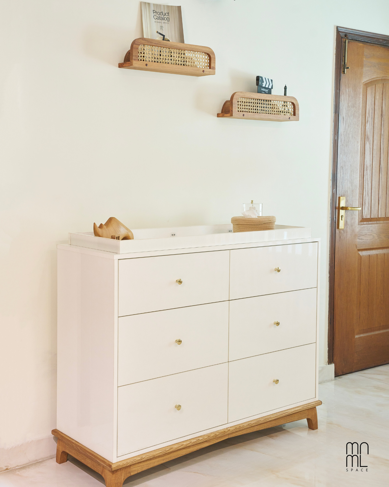 Arlo Changing Station