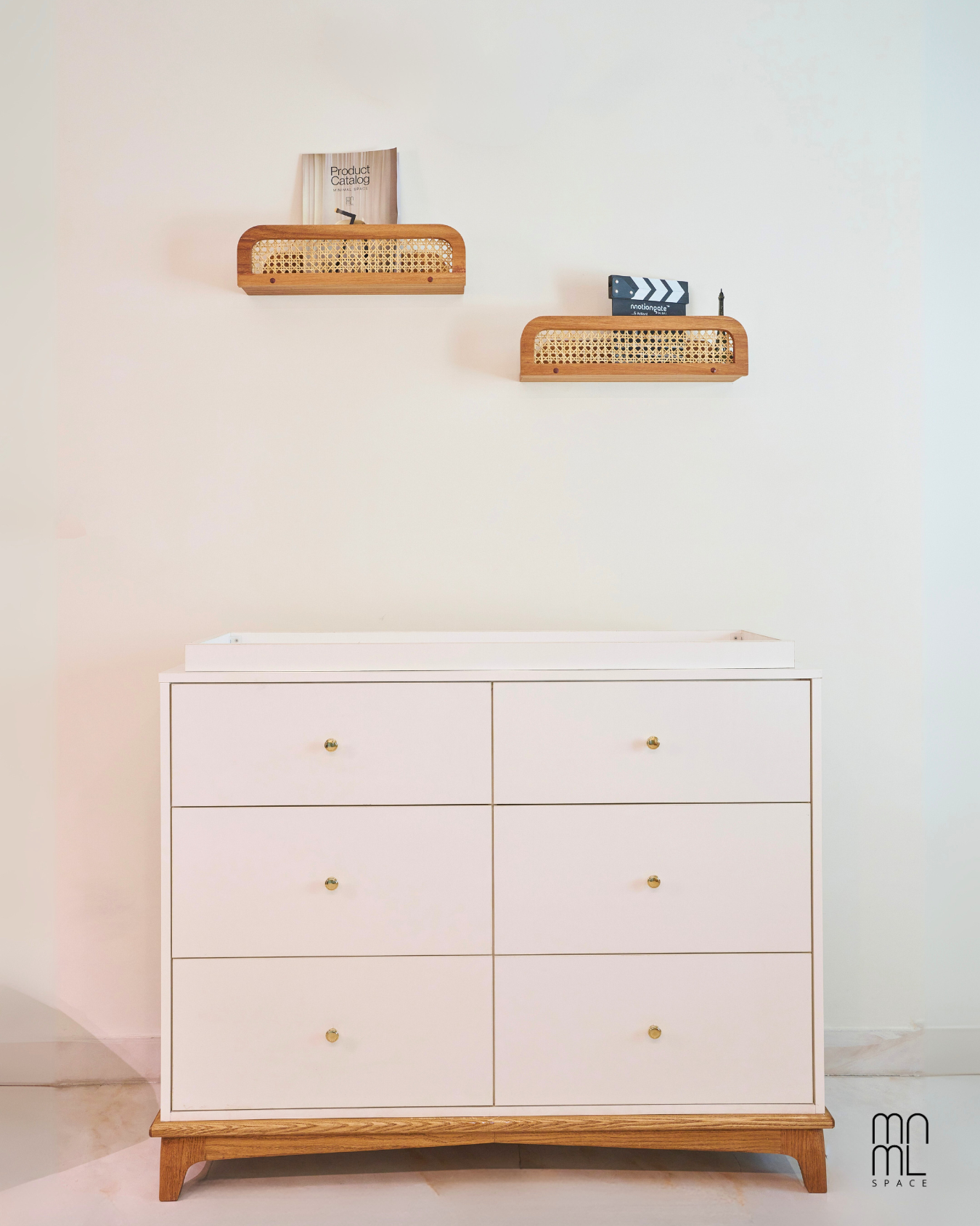 Arlo Changing Station