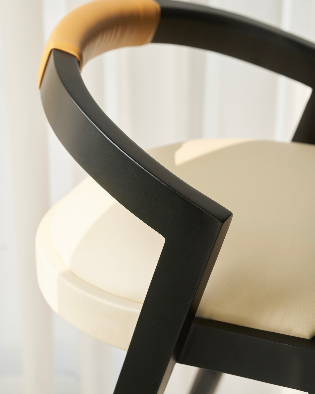 Mocha Bar Stool