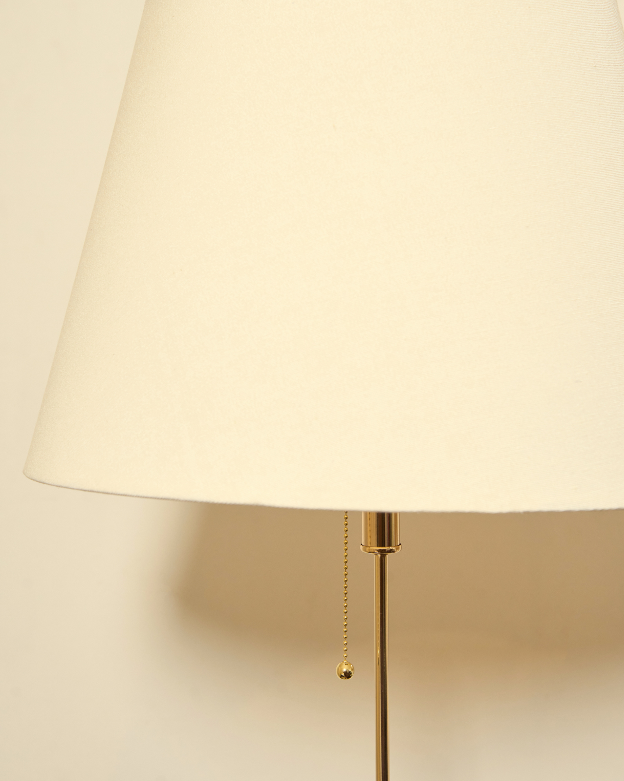Needle Lamp (Black)