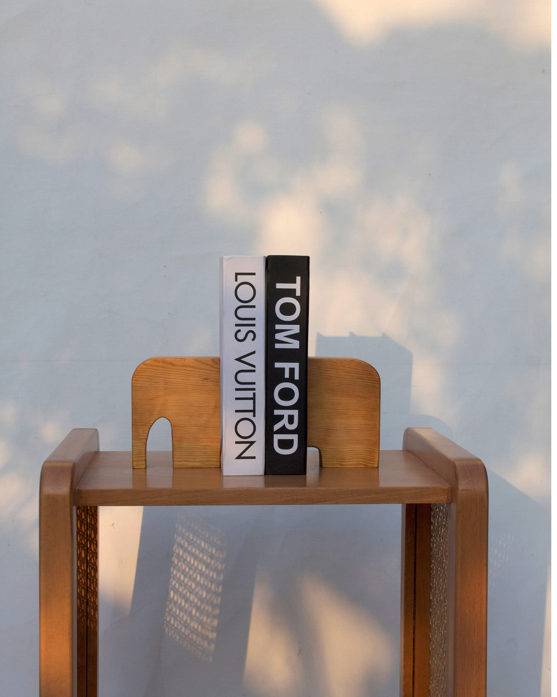 Suzzie Book Ends - Natural, second angle