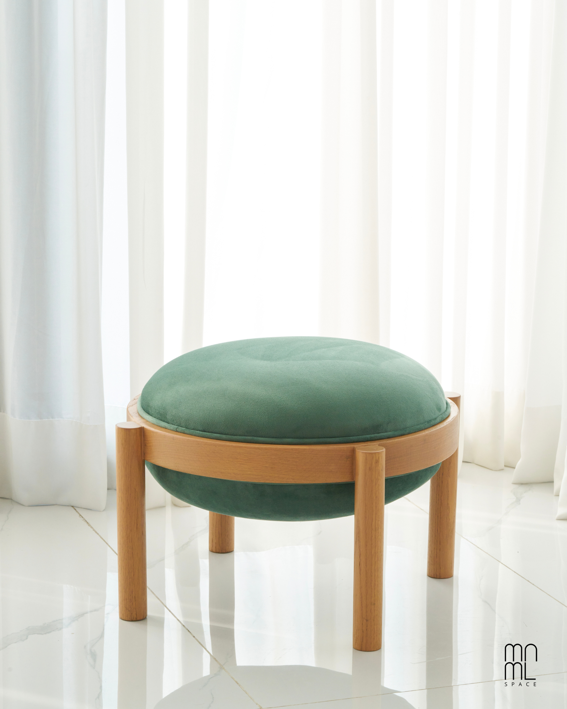 Baccadillo Ottoman
