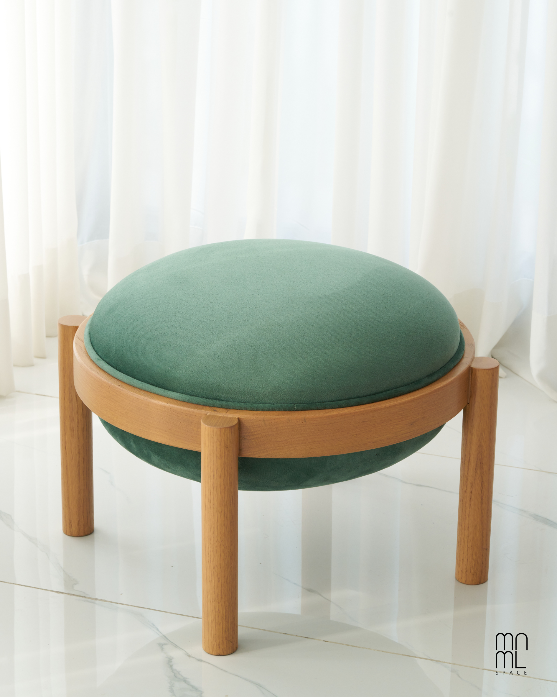 Baccadillo Ottoman