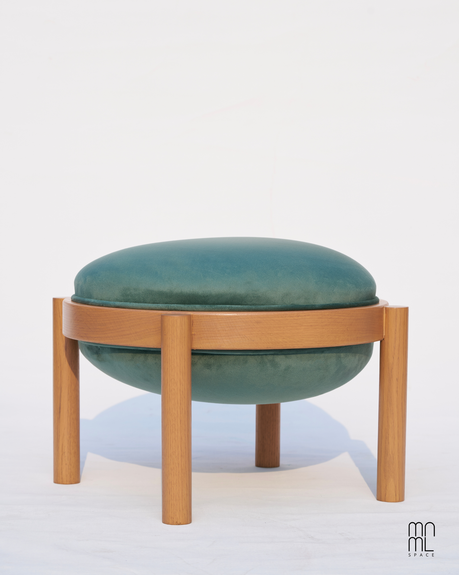 Baccadillo Ottoman