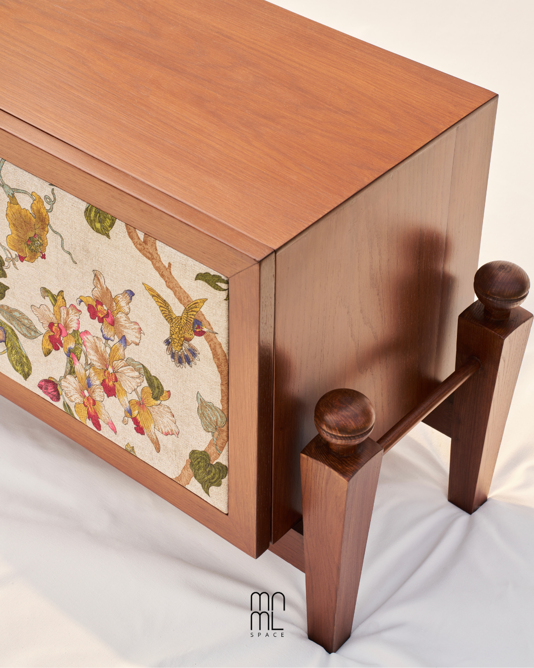 Dastak Console