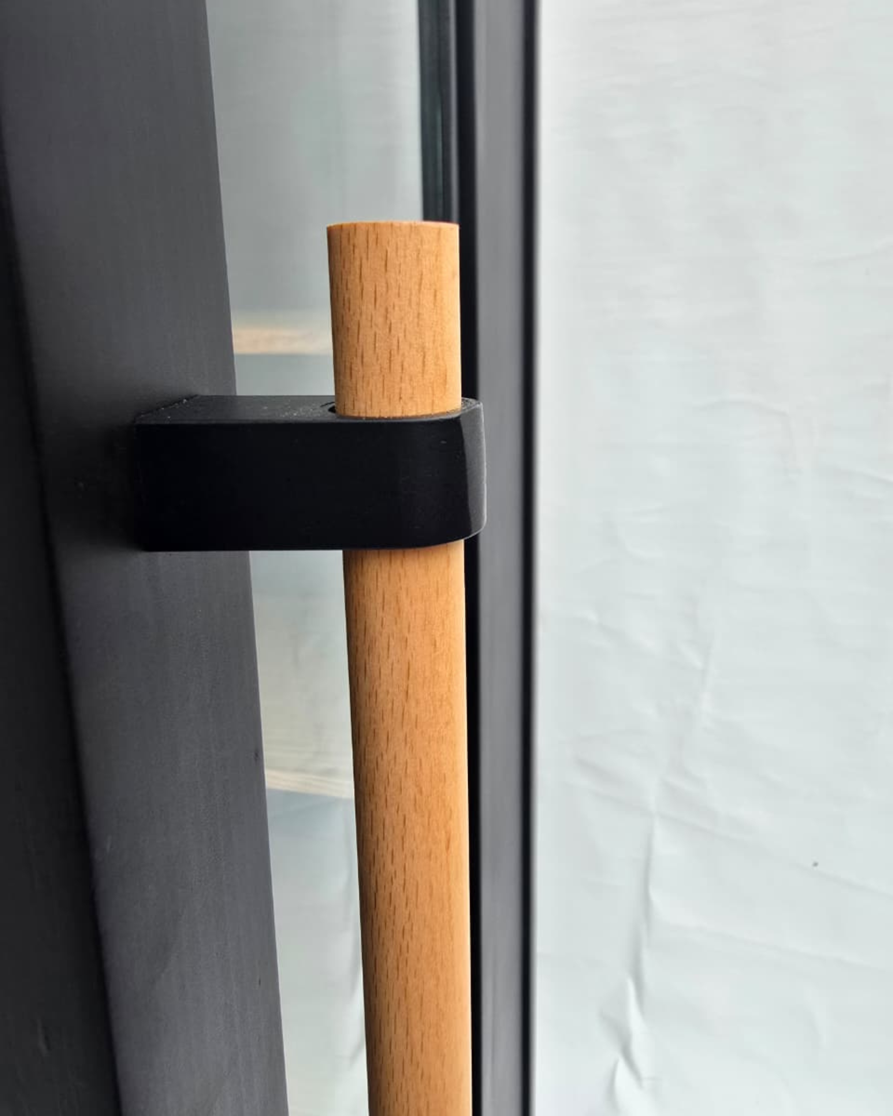Arcos Cabinet