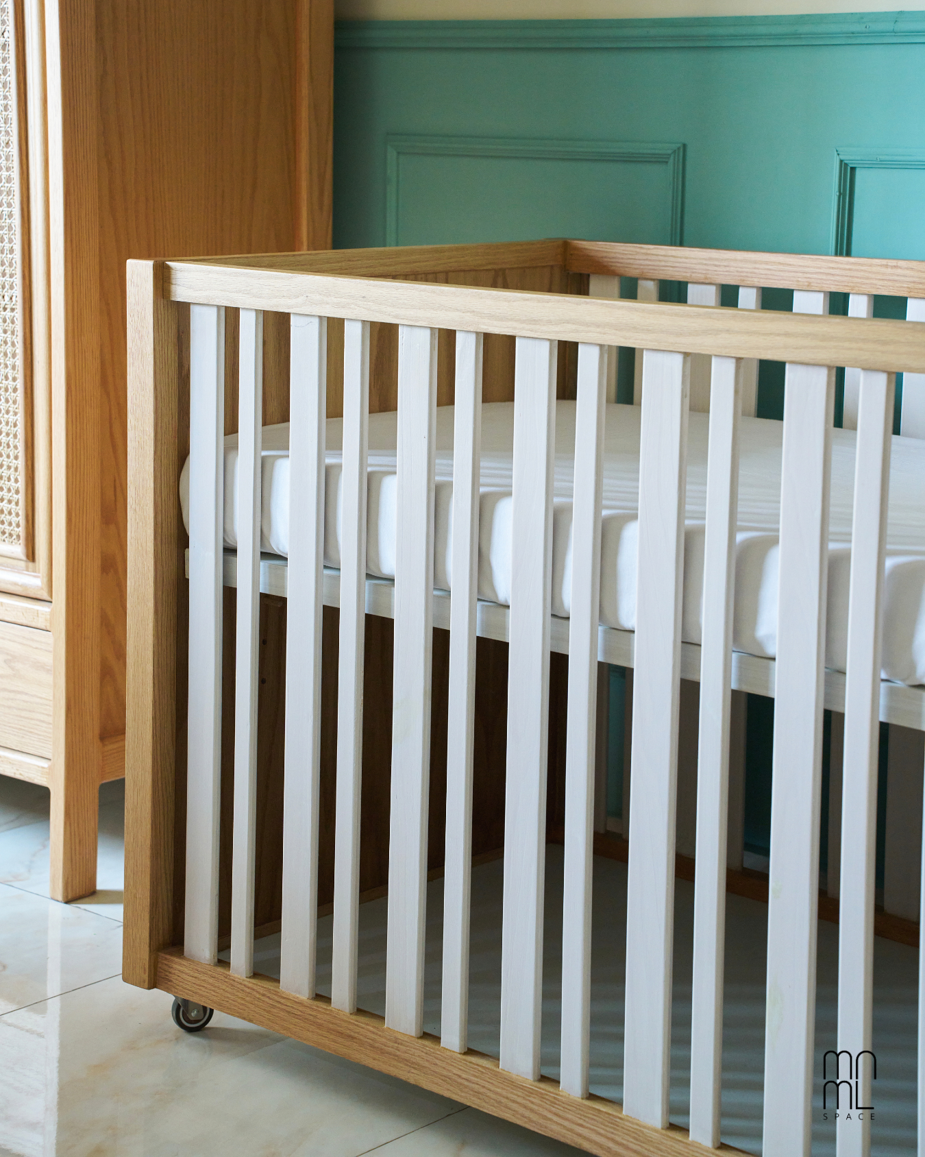 Baby R Cot
