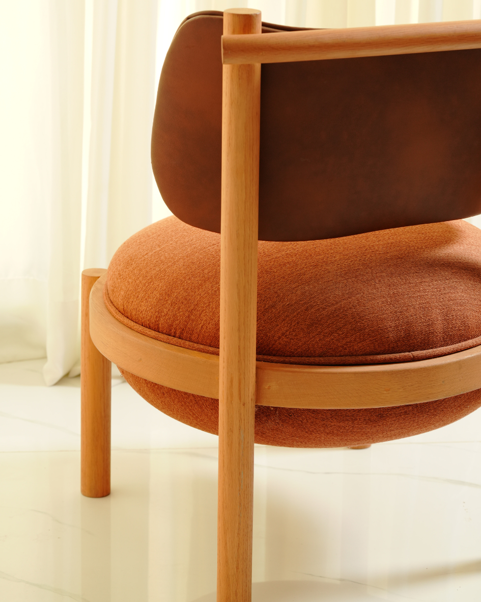 Sanduba Chair