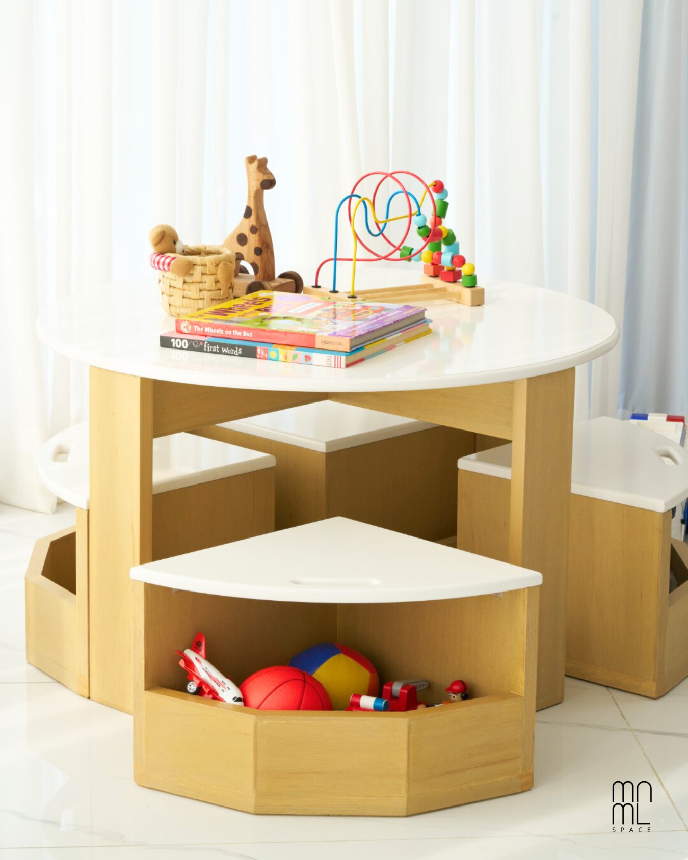 Montessori Table