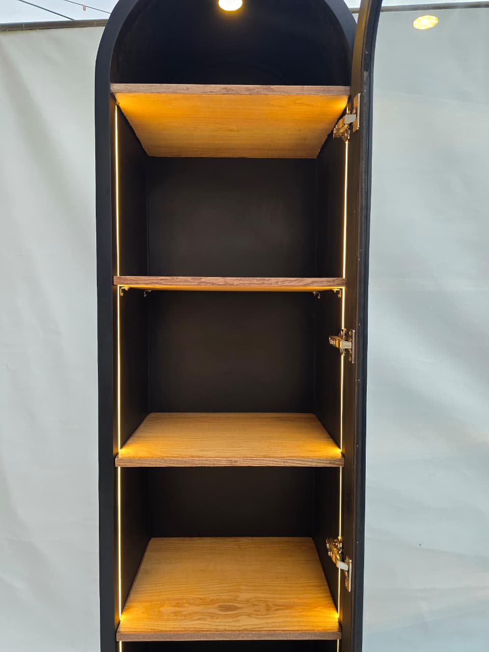 Arcos Cabinet